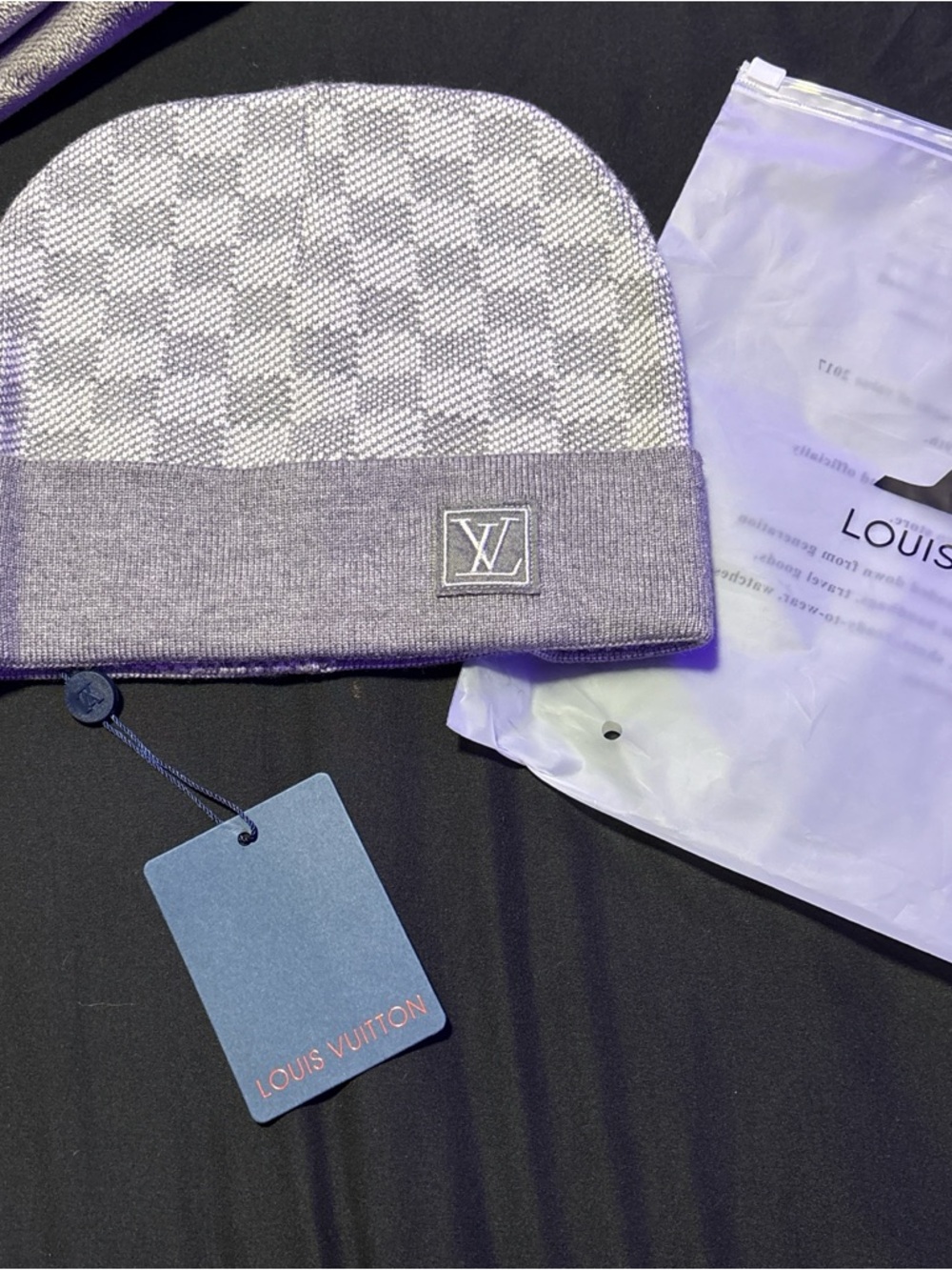 Louis Vuitton Purple and Gray Knit Beanie with LV Tag - Picture 4 of 6